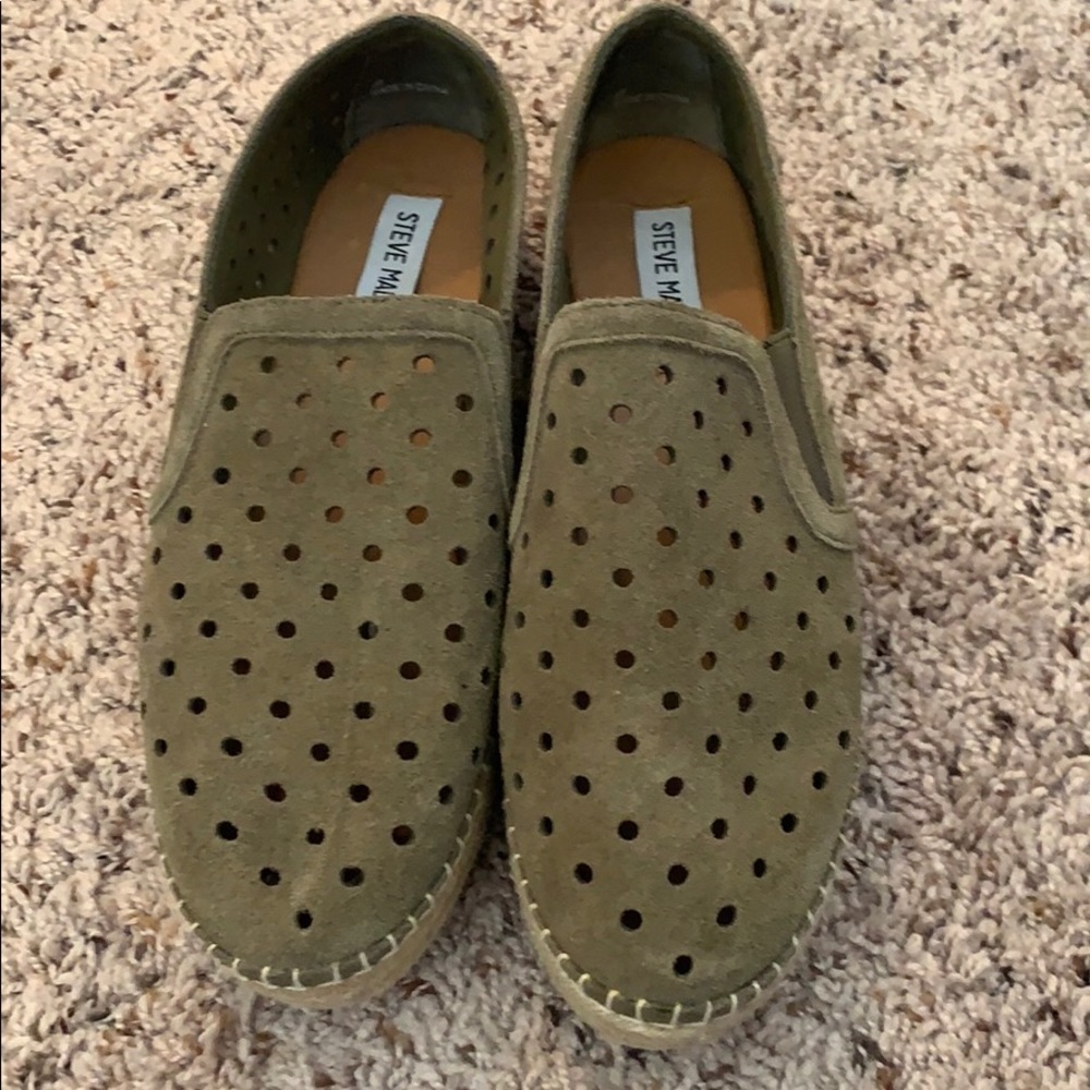 Steve Madden slip ons